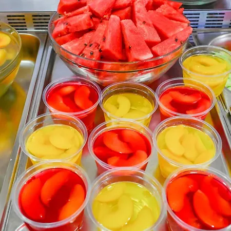 Saint Constantine 아파트호텔 코스 타운