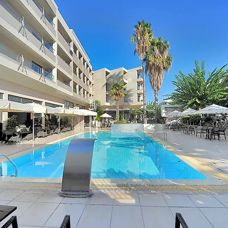 아파트호텔 Saint Constantine 3*