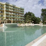 Saint Constantine Apartmanhotel