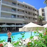 Saint Constantine Apartmanhotel