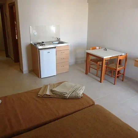 Saint Constantine Lägenhetshotell 3*