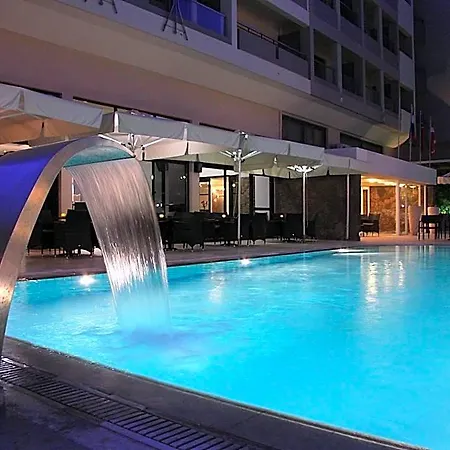 Saint Constantine Aparthotel 3*