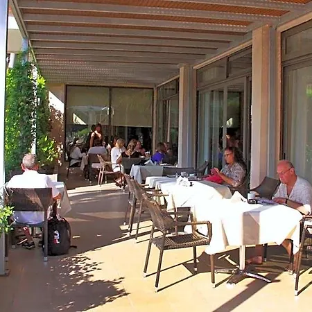 Aparthotel Saint Constantine