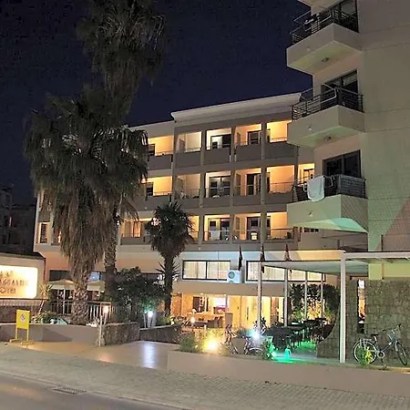 Aparthotel Saint Constantine 3*