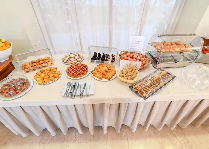 Ξενοδοχείο με διαμερίσματα Saint Constantine 3*