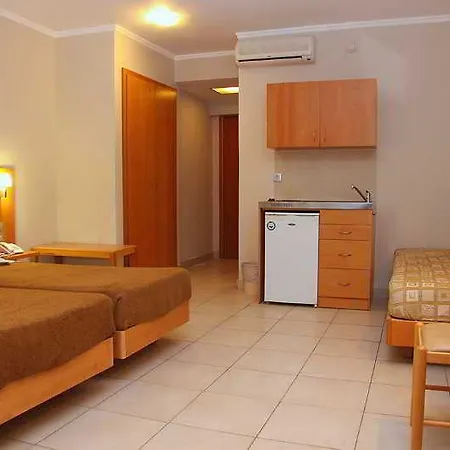 Saint Constantine Apartahotel