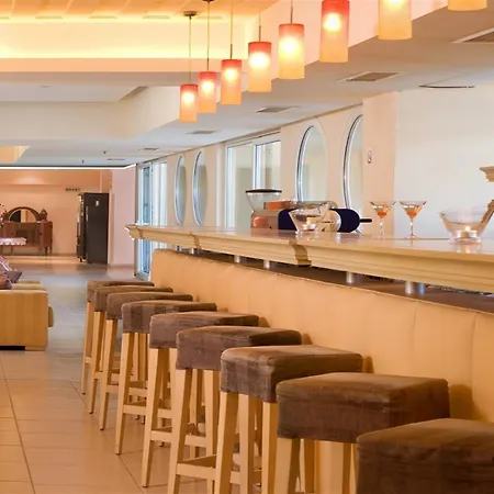 Apartahotel Saint Constantine 3*